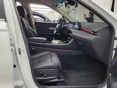 صورة مصغرة 17 لـ 2025 Genesis GV70