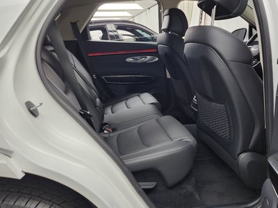 صورة مصغرة 18 لـ 2025 Genesis GV70