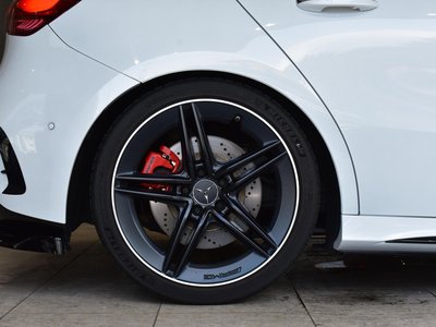 صورة 10 لـ 2023 Mercedes-BENZ A-CLASS AMG