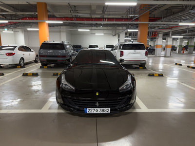 FERRARI GTC4 LUSSO - 2