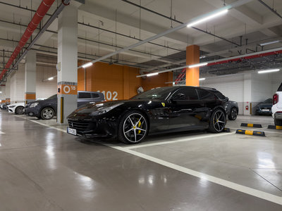 FERRARI GTC4 LUSSO - 1