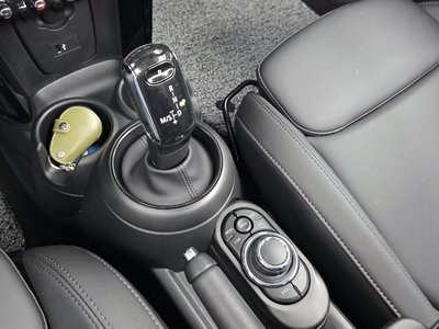 صورة 9 لـ 2024 MINI COOPER CONVERTIBLE