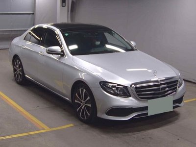 MERCEDES-BENZ E-CLASS - 1