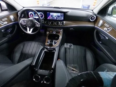 MERCEDES-BENZ E-CLASS - 3