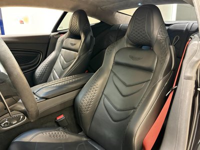 2019 Aston Martin DBS SUPERLEGGERA 照片 12