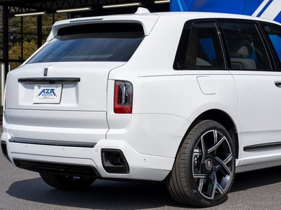 ROLLS-ROYCE CULLINAN - 10