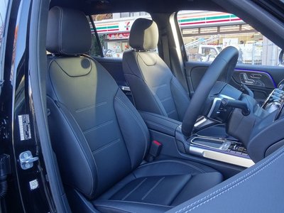 MERCEDES-BENZ GLB - 8