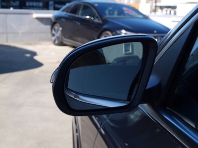 MERCEDES-BENZ EQA - 4