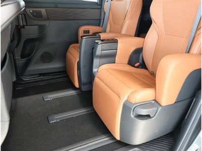 2026 Toyota VELLFIRE thumbnail 18