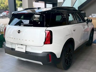 MINI COUNTRYMAN - 4