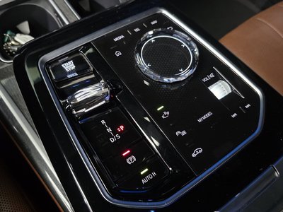 2023 BMW 7 SERIES — фото 9