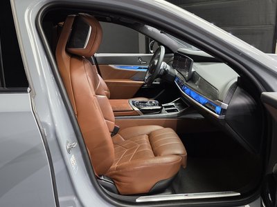 صورة مصغرة 11 لـ 2023 BMW 7 SERIES