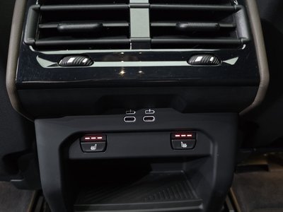 2025 BMW 5 SERIES — миниатюра 31