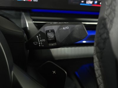 2025 BMW 5 SERIES — миниатюра 25