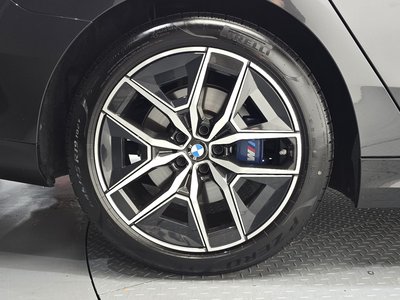 2025 BMW 5 SERIES photo 6