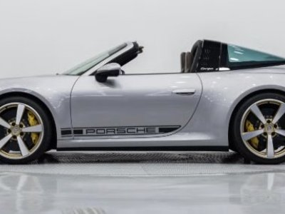 PORSCHE 911 TARGA - 2