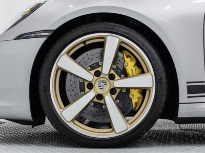 PORSCHE 911 TARGA - 8