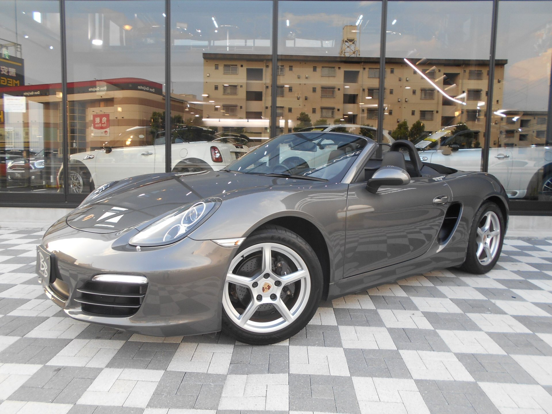 PORSCHE BOXSTER - View 1