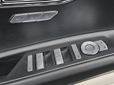 2022 Genesis GV80 thumbnail 19
