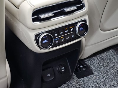 2022 Genesis GV80 thumbnail 29