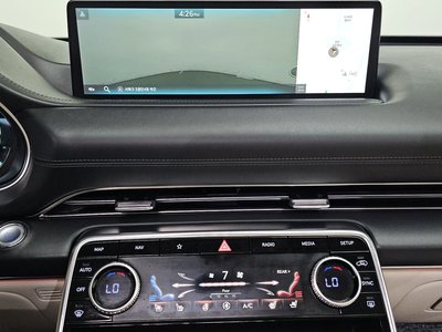 2022 Genesis GV80 thumbnail 24
