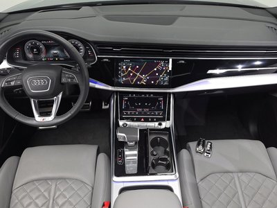 2025 AUDI Q8 — фото 4