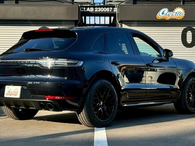 PORSCHE MACAN - 4
