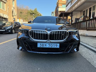 BMW I5 - 1