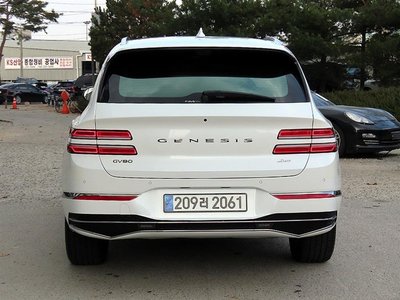 GENESIS GV80 - 3