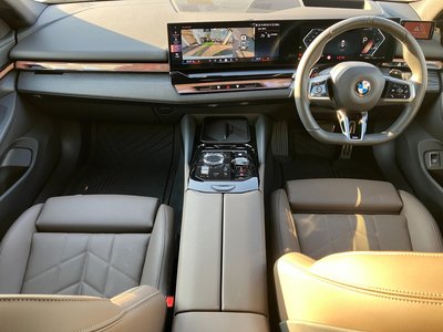 BMW 5 SERIES TOURING - 8