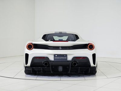 FERRARI 488 PISTA - 9