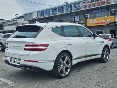 GENESIS GV80 - 3