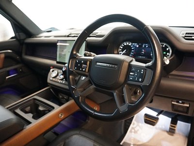 LAND ROVER DEFENDER - 10