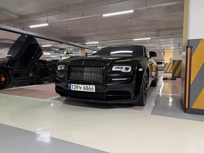 ROLLS-ROYCE WRAITH - 2