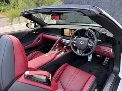 2023 Lexus LC CONVERTIBLE photo 10