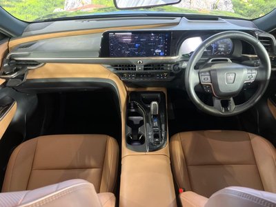 TOYOTA CROWN SPORT - 2