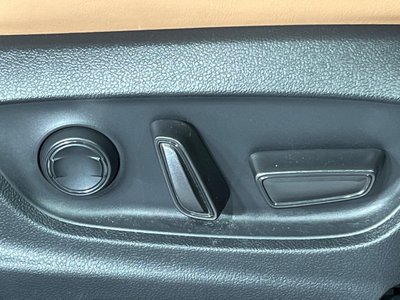 TOYOTA CROWN SPORT - 8