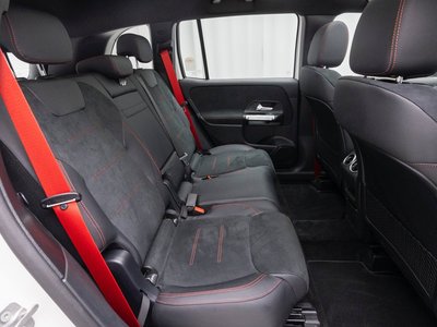 MERCEDES-BENZ GLB - 10
