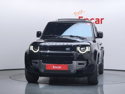 LAND ROVER DEFENDER - 2