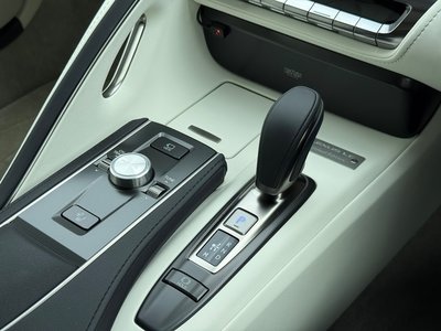 صورة مصغرة 16 لـ 2026 Lexus LC
