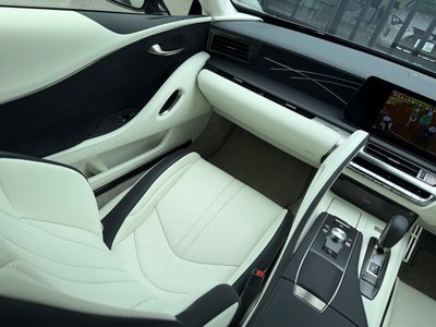 صورة مصغرة 73 لـ 2026 Lexus LC