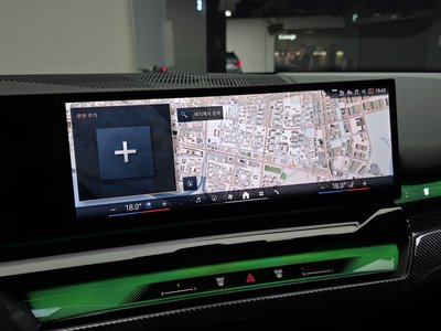 2025 BMW 5 SERIES 缩略图 21