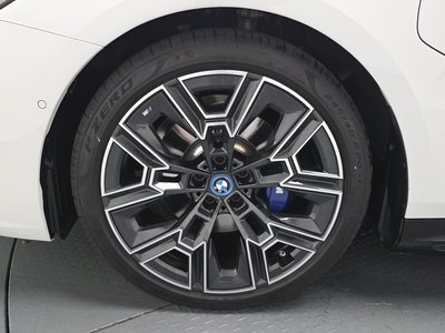 BMW 5 SERIES - 6