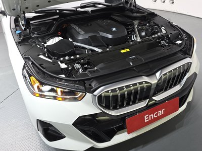 BMW 5 SERIES - 7
