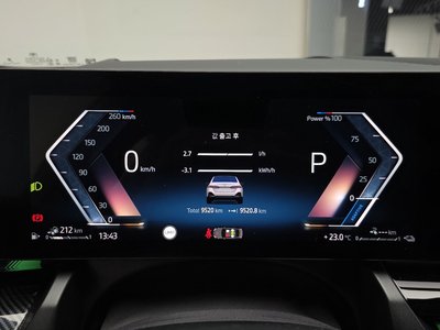 2025 BMW 5 SERIES 缩略图 11