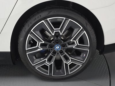 BMW 5 SERIES - 8