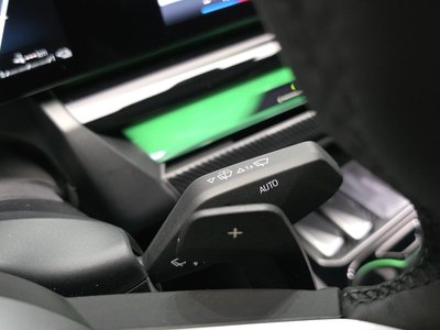 2025 BMW 5 SERIES 缩略图 27