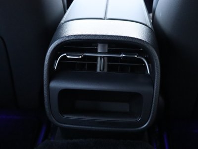صورة مصغرة 30 لـ 2026 Mercedes-BENZ E-CLASS