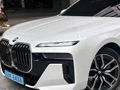 صورة 5 لـ 2023 BMW I7