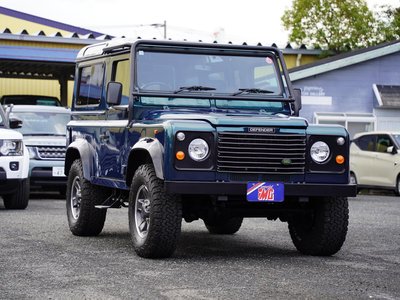 LAND ROVER DEFENDER - 7